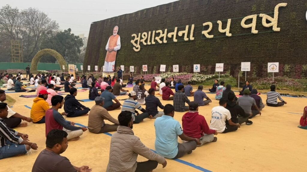 નવસારીના ફ્લાવર શોમાં યોગ અને ફૂલોનો અનોખો સમન્વય – “ઓક્સિજન ઈનટેક પ્રો મેક્સ”