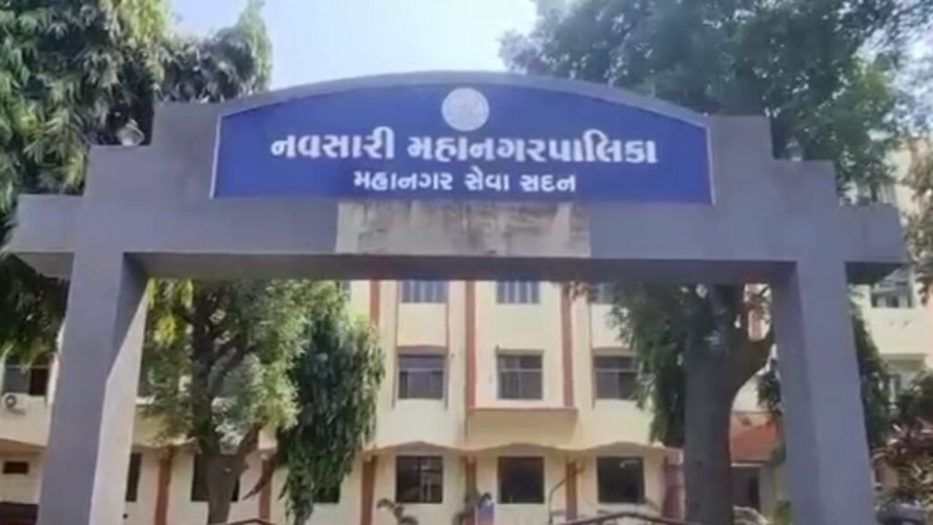 કરમ કુંડળી : નવસારી મહાનગરપાલિકા ચૂંટણીમાં કેવા કેવા નવાઈ લાગે તેવા વિવાદિત લોકો એ ટિકીટો માંગી ? જાણો